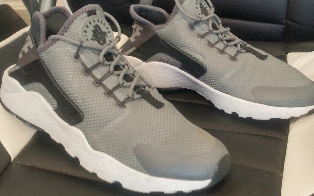 NIKE Air Hurache Running Shoes Mens sz.9